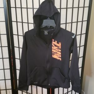 Nike dri fit size Youth Large.